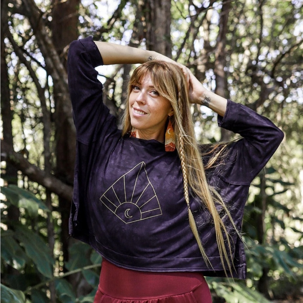 EUC purusha people infinite space pullover